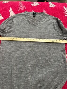 H&M Men V-Neck MERINO WOOL Sweater - Light Gray- L